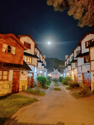 Cabaña En San Martín De Los Andes Centro (6 Huéspedes)