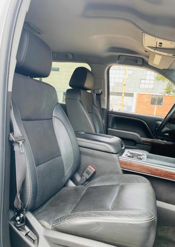 GMC Sierra 5.3 Crew Cabina All Terrain 4x4 Mt