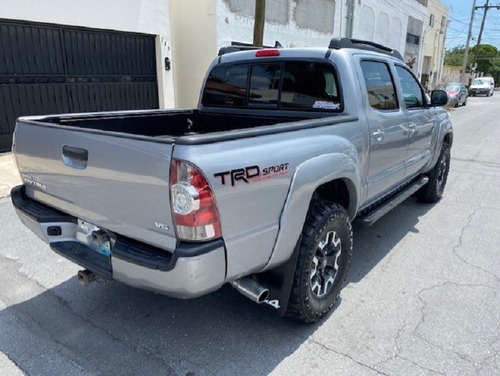 Imagen 7 de 10 de Toyota Tacoma Trd Sport 4x4 Plata