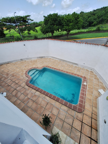 Se Vende Casa 435m2 7h/5b/4p Charallave Country Club