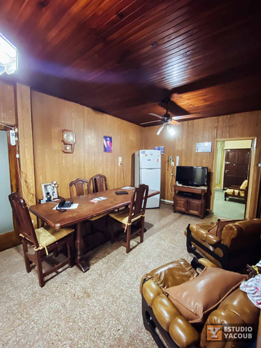 Casa En Venta - 3 Dormitorios 4 Baños Local - 433mts2 - Ensenada