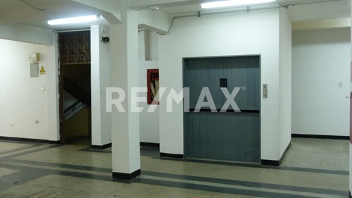 Imagen 4 de 11 de Edificio En La Candelaria