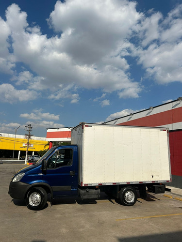 Iveco Daily Chasis 3.0 35S14 3750 Cab. Simples 2P