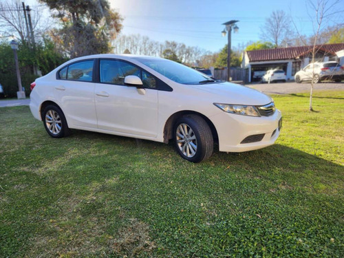 Honda Civic 1.8 Lxs Mt