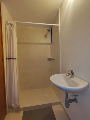 Apartamento En Arriendo En Prados Del Este. Cod A30713