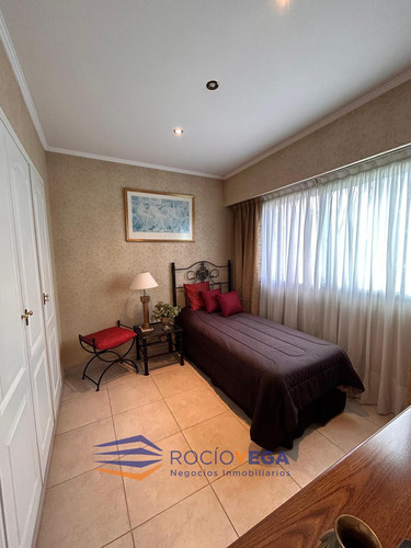 Casa En Venta En Barrio Santa Ana Moreno