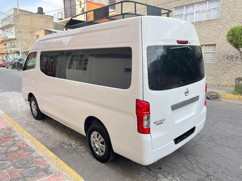 Imagen 4 de 13 de Nissan Urvan 2015 2.5 15 Pas Amplia Aa Mt