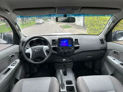 Toyota Hilux 2.5 Mt Diesel 4x2