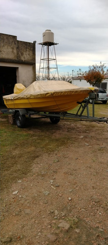 Imagen 2 de 9 de Lancha Deltamar Motor Volvo 70