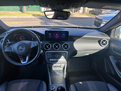 Mercedes-Benz Clase A Mercedes-Benz Clase A 1.6 A200 Urban 156cv