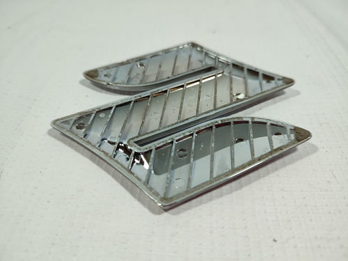 Emblema Suzuki Swift Mod 12-17 Original (Usado)
