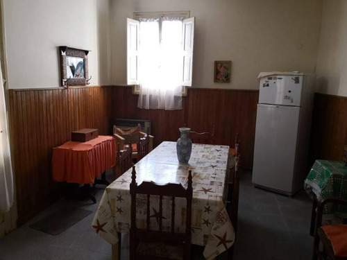 Imagen 11 de 30 de Casa De 3 Dormitorios Mas Comodin, Excelente Ubicacion