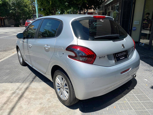 Peugeot 208 1.6 Allure Nav Tiptronic 2019 Cassano Automobili