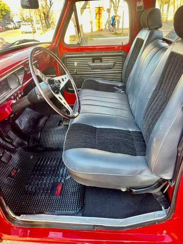 Ford F-100 Naftera