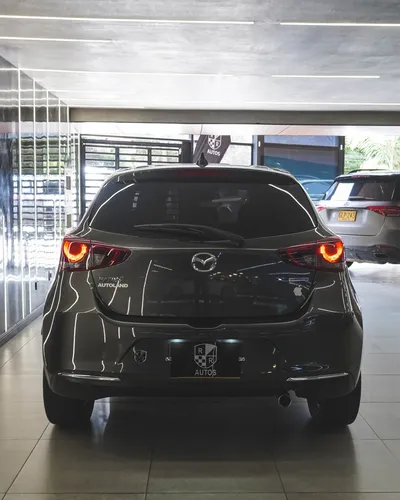 Mazda 2 GRAND TOURING LX