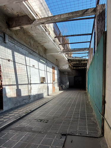 Imagen 1 de 11 de Galpón Deposito Barracas 270 M2 Buena Ubicación Multiuso Varios Rubros