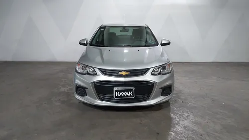 Chevrolet Sonic 1.6 MT D LT