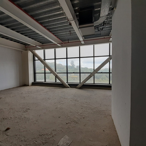 Imagen 6 de 10 de Oficina En Venta En La Lagunita Riv # 5520