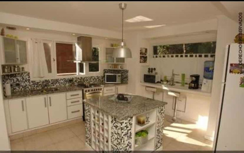 Casa De 5 Ambientes Con Pileta