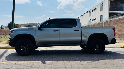 Chevrolet Cheyenne 6.2 Doble Cab Zr2 4X4 At