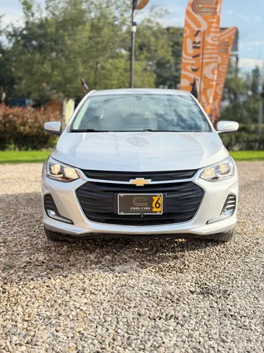 Chevrolet Onix 1.0T Premier Hatch At