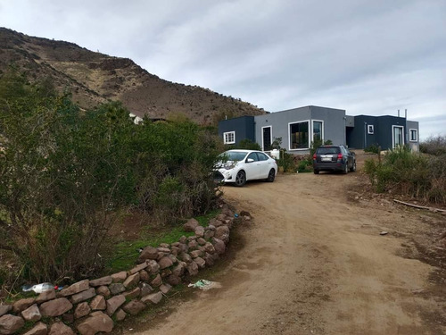 Casa De Un Piso Aislada, Gran Terreno, 5000 Metros