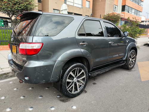 Toyota Fortuner 2.7l 4x4