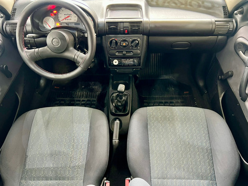 Chevrolet Corsa Corsa Hatch Wind 1.0 MPFi 4p