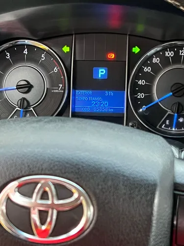 Toyota Fortuner 2.7l Mid