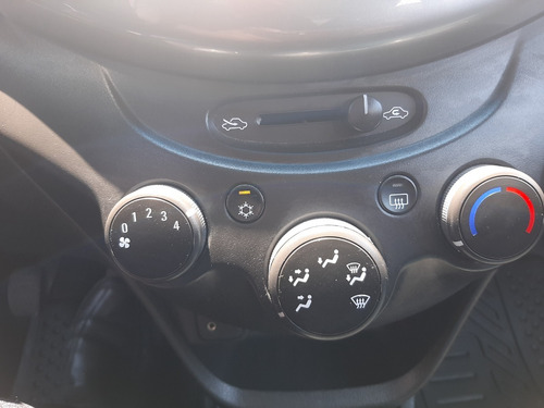 Imagen 9 de 15 de Chevrolet Beat Lt Tm 2020 Plata Ac Vt