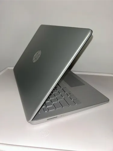 Hp Laptop 14 Intel Core I3 8gb Windows 11 (Usado)