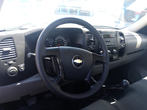 Imagen 8 de 11 de Chevrilet Silverado 2011