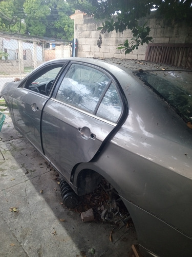 Puerta Con Vidrio De Chevrolet Epica .