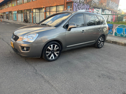 Kia Carens 2.0 Rondo Ex