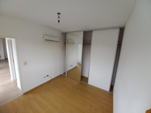 Imagen 7 de 14 de Departamento De 2 Ambientes Con Cochera