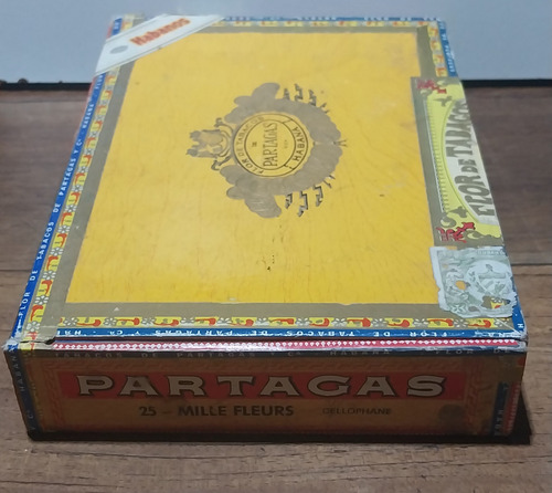 Caja De Madera Vacía. Cuba (Usado)