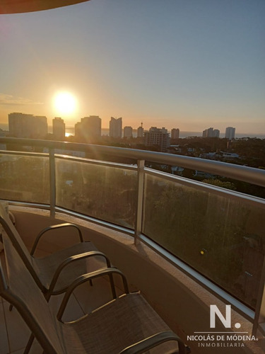 Excelente Apartamento En Punta Del Este 