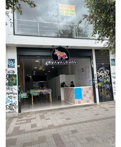 Venta Local Rentando Primera De Mayo Excelente Ubicación