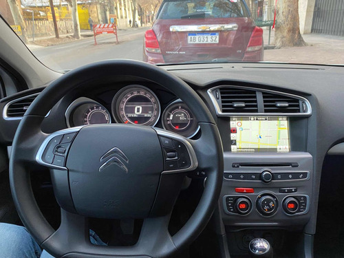 Imagen 8 de 10 de Citroën C4 Lounge 2017 1.6 Thp 165 Feel Pack