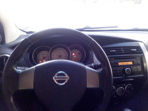 Imagem 10 de 10 de Nissan Livina Xgear 1.8 Aut 2014