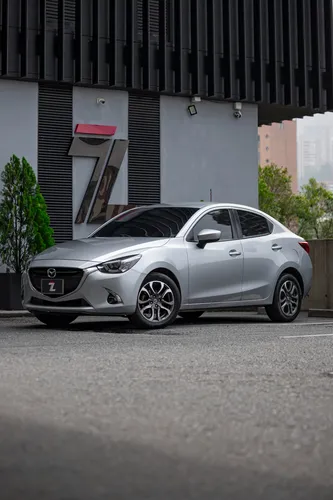 Mazda 2 Grand Touring lx 1.5