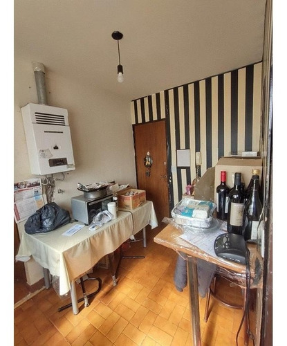 Imagen 14 de 18 de Venta 4 Ambientes Con Dependencia Y Cochera Flores
