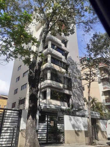Venta De Ph Apartamento Municipio Libertador Espectacular De Tres Niveles En Las Acacias 