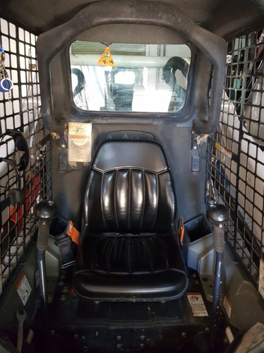 Bobcat Minicargadora S570 Mod 2015 Excelente Estado
