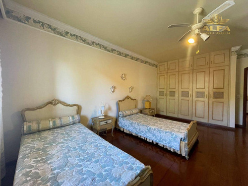 Imagem 26 de 30 de Residência A Venda Na Praia, 8 Dormitórios Sendo 6 Suítes, Piscina, Churrasqueira, 982 Metros De Terreno, 695 M² De Área Construída . - Ca0136