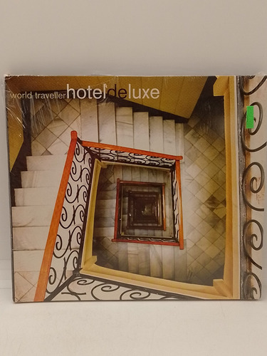 World Traveller Hotel De Luxe Cd Nuevo 