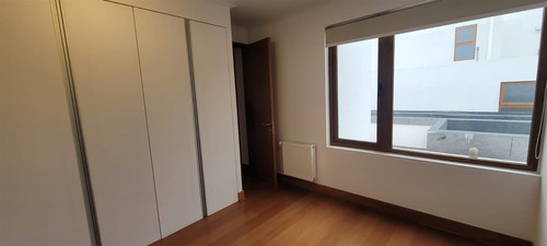 Casa En Arriendo De 6 Dorm. Colegio Huinganal