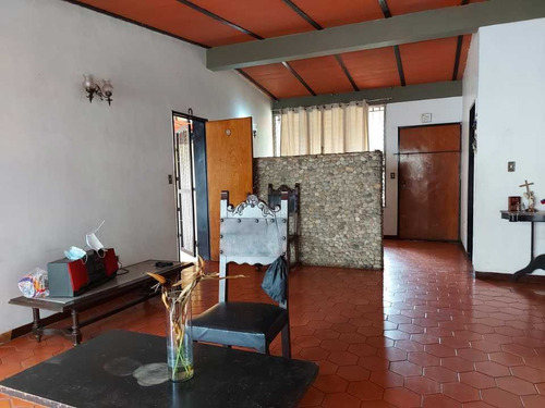 Imagen 5 de 14 de Casa En Urb Los Caobos En Maracay