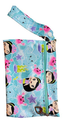 Imagen 2 de 4 de Bolsita Impermeable Porta Toallas Wetbag Lunisima Chica
