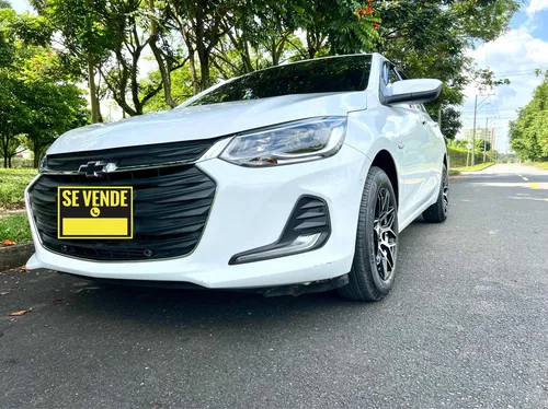 Chevrolet Onix 1.0T Premier Sedan At
